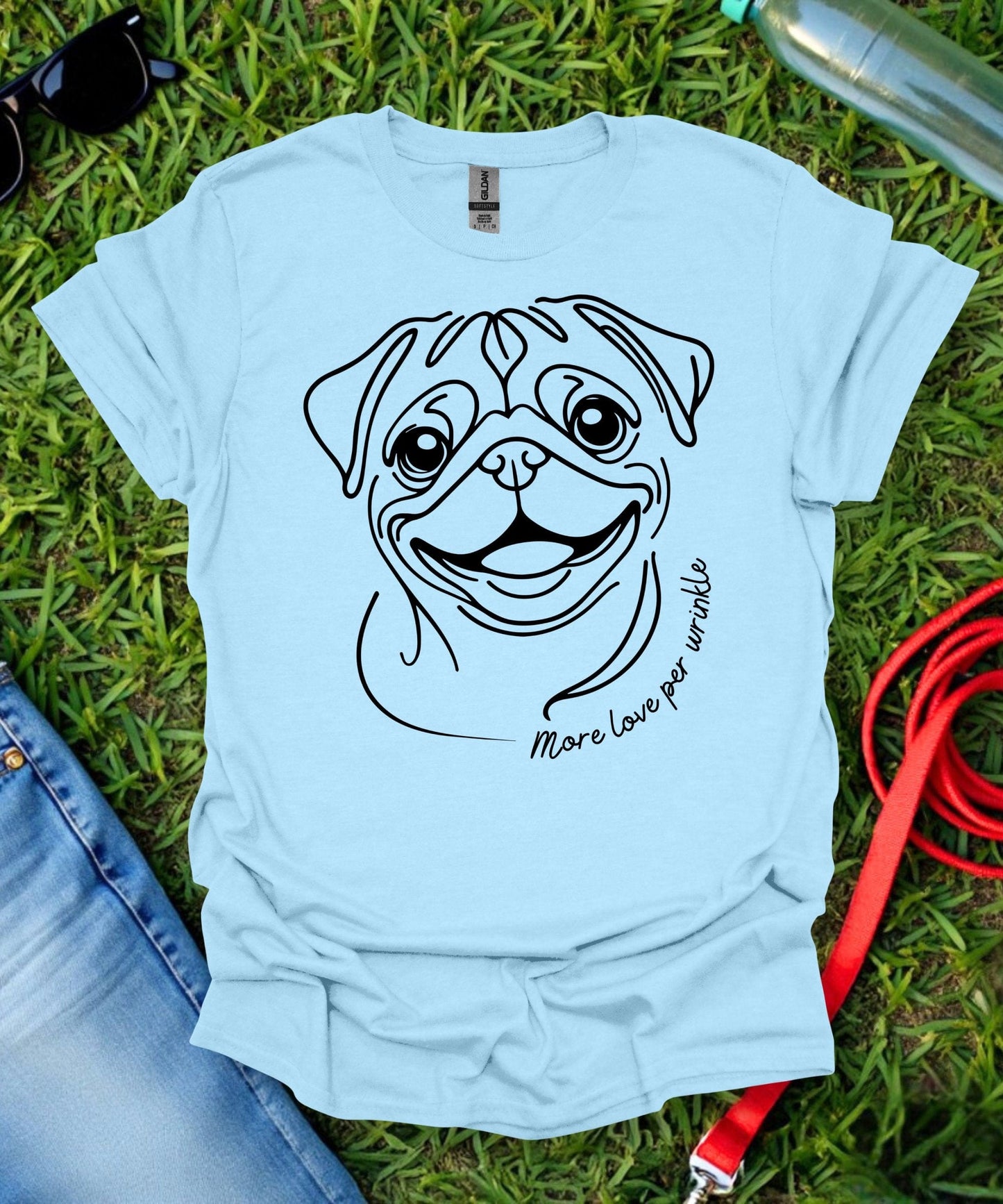 More Love per Wrinkle Pug T-Shirt