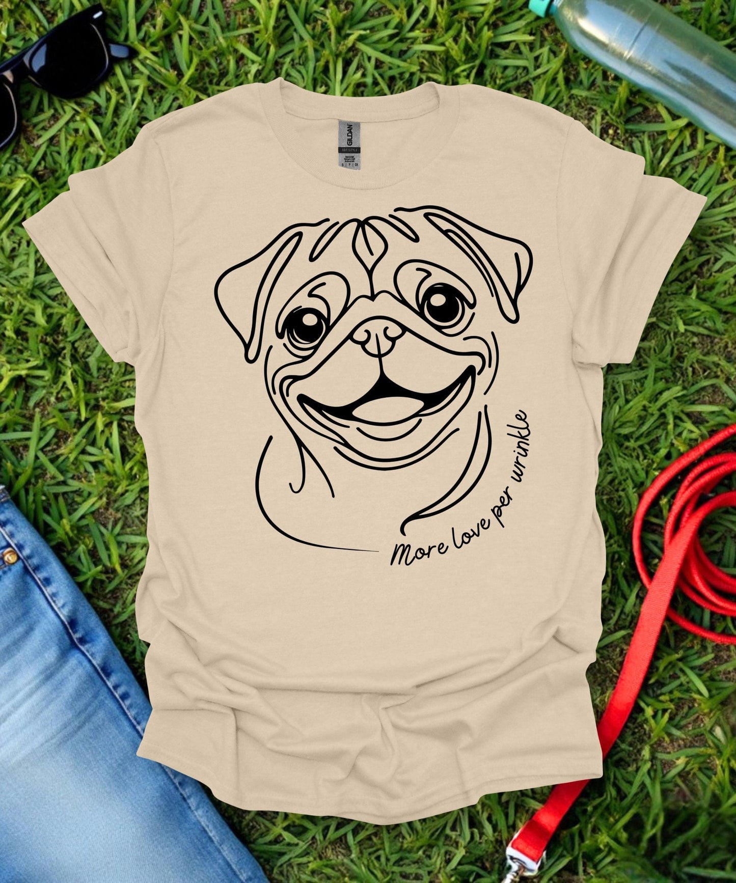 More Love per Wrinkle Pug T-Shirt