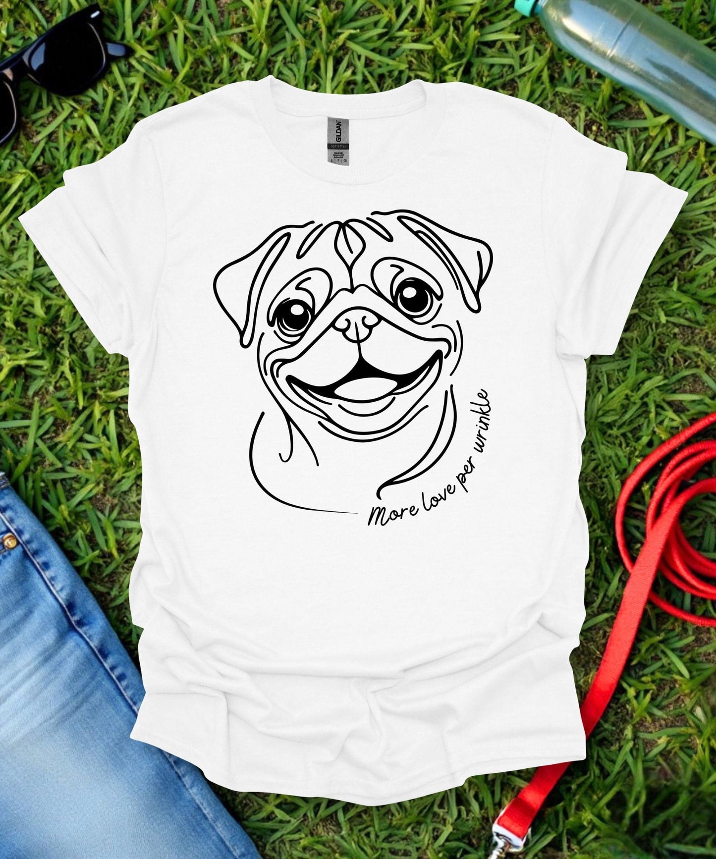 More Love per Wrinkle Pug T-Shirt