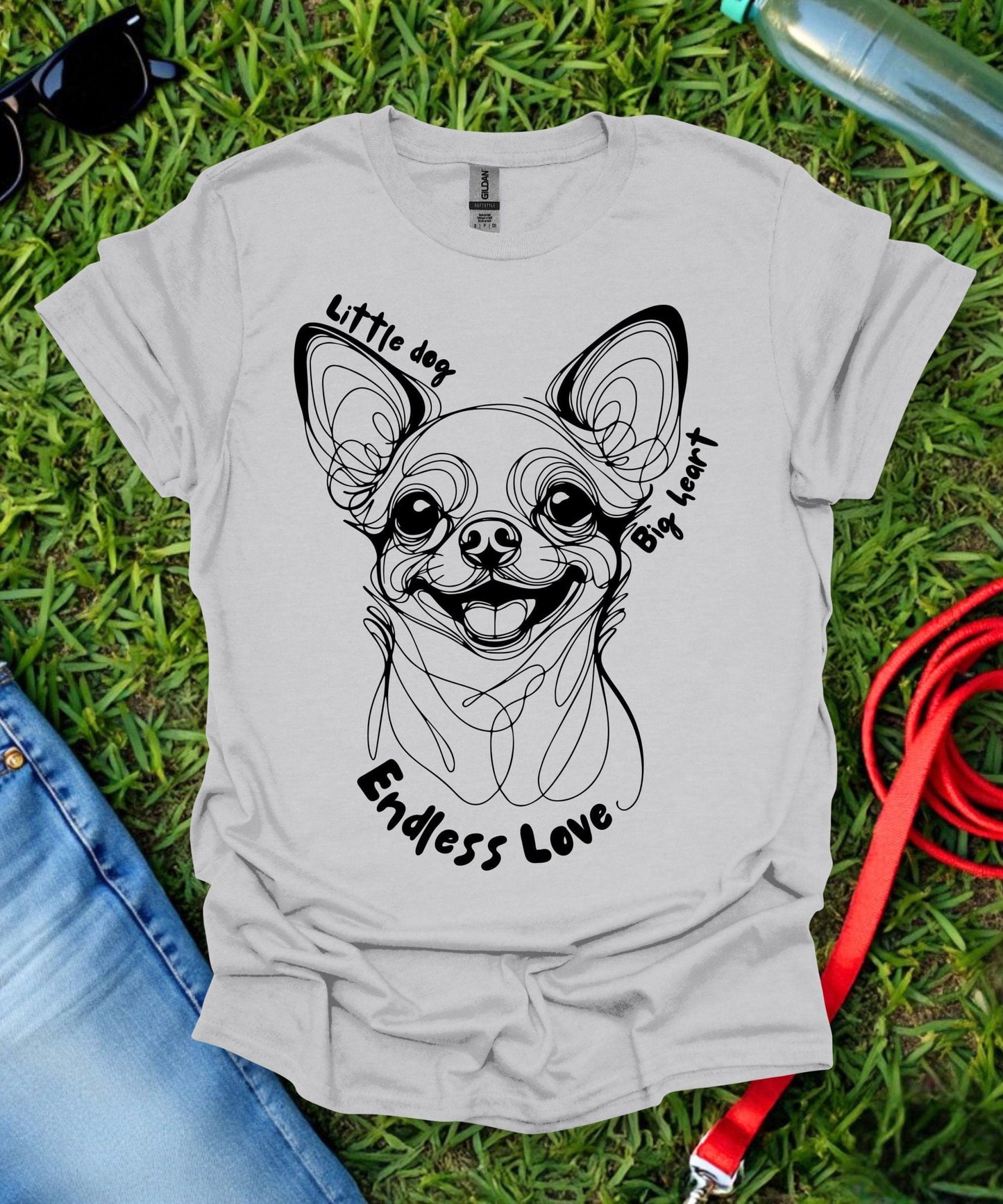 Little Dog Big Heart (Short haired Chihuahua) T-Shirt