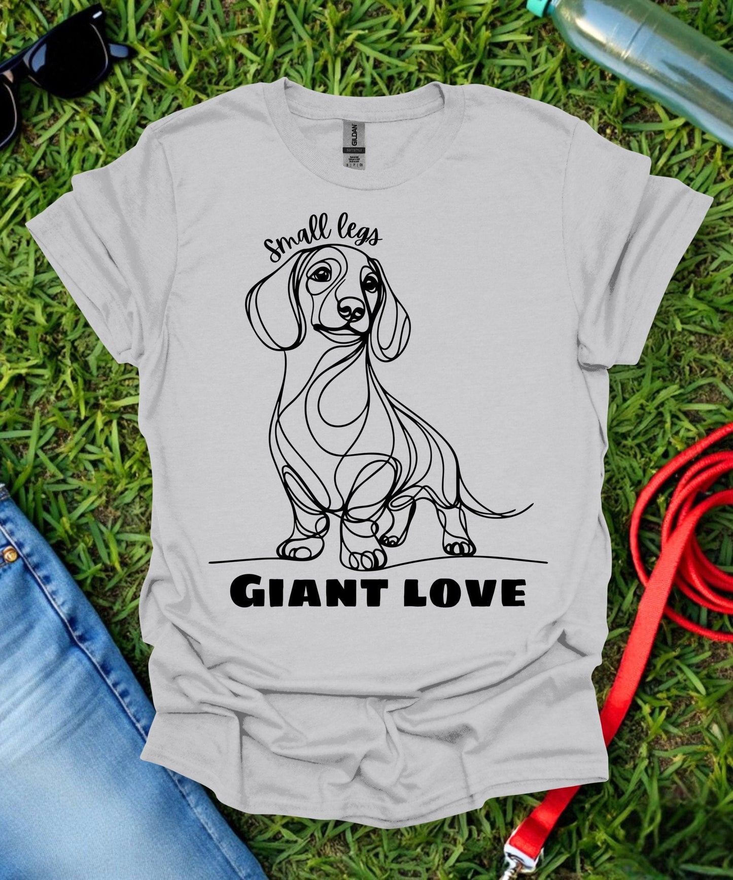 Small Legs Giant Love (Short haired Dachshund) T-Shirt
