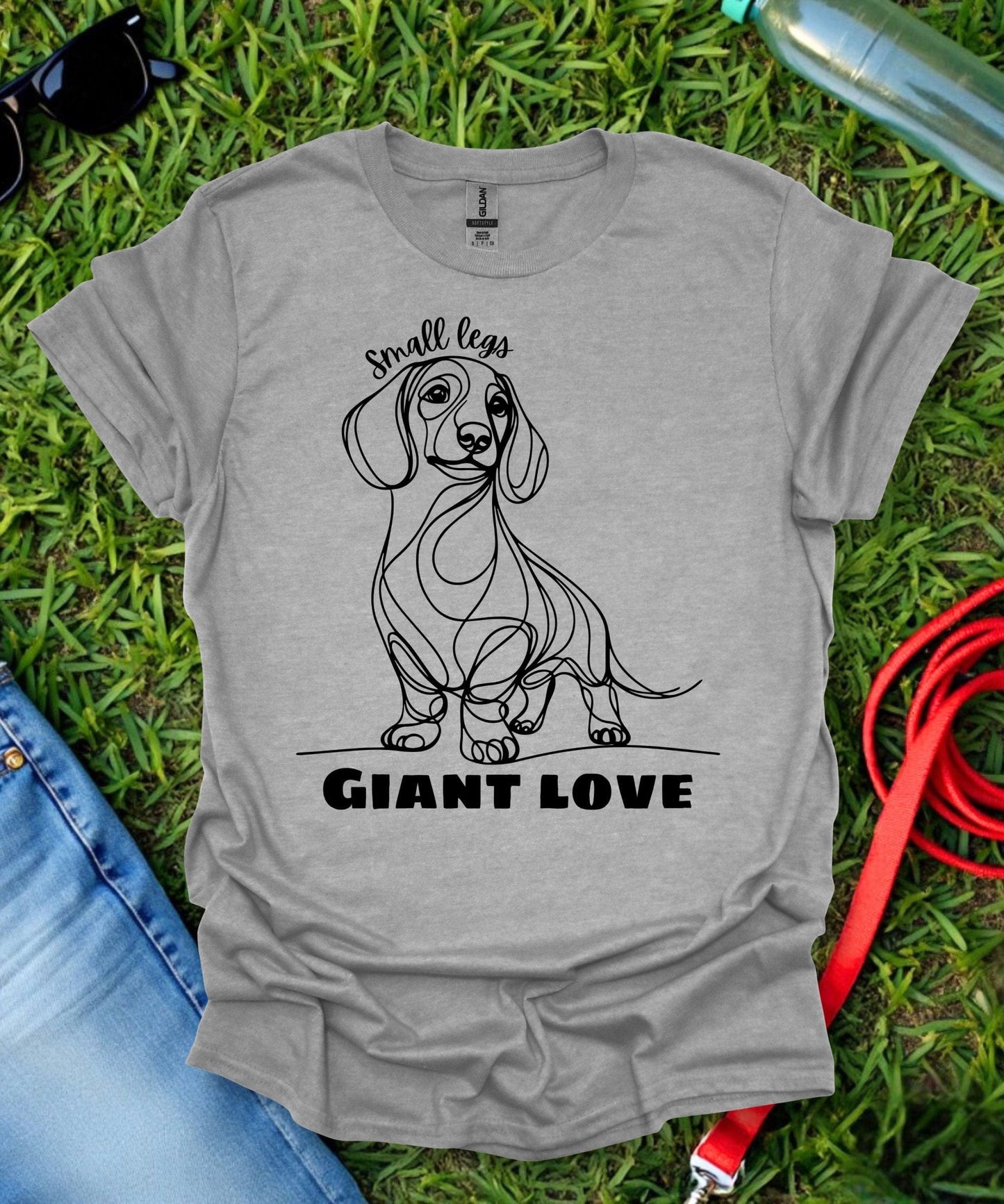 Small Legs Giant Love (Short haired Dachshund) T-Shirt